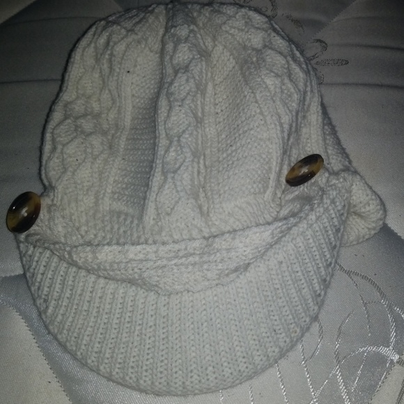 White Needed hot - Picture 1 of 2